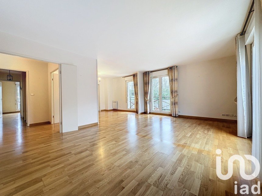 Apartment 4 rooms of 104 m² in Melun (77000)