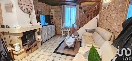 Traditional house 3 rooms of 59 m² in Bueil (27730)