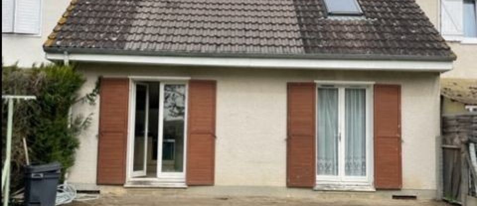 House 4 rooms of 89 m² in Chécy (45430)