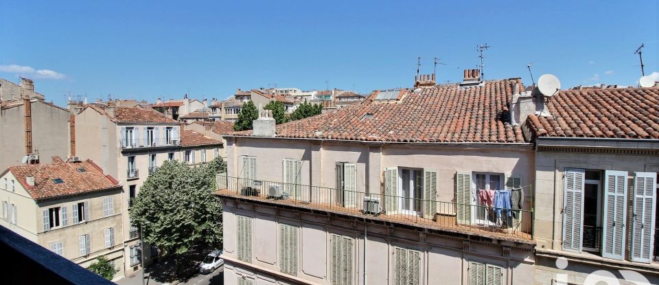 Appartement 3 pièces de 77 m² à Marseille (13005)