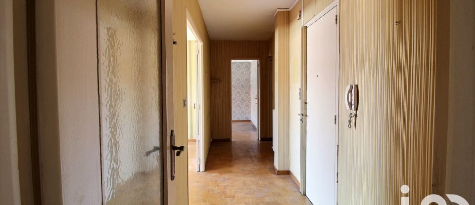 Apartment 3 rooms of 77 m² in Marseille (13005)