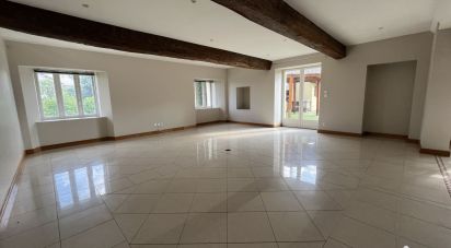 House 4 rooms of 165 m² in Châtenoy-le-Royal (71880)
