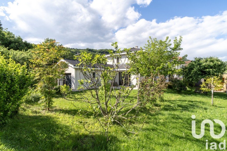 House 5 rooms of 129 m² in Vaulnaveys-le-Haut (38410)