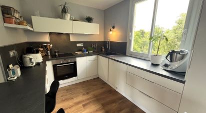 Appartement 4 pièces de 75 m² à Nîmes (30900)