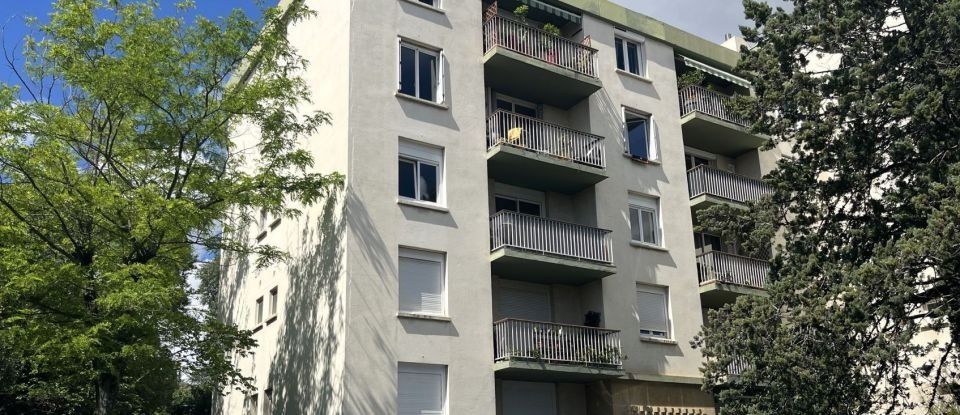 Appartement 4 pièces de 75 m² à Nîmes (30900)