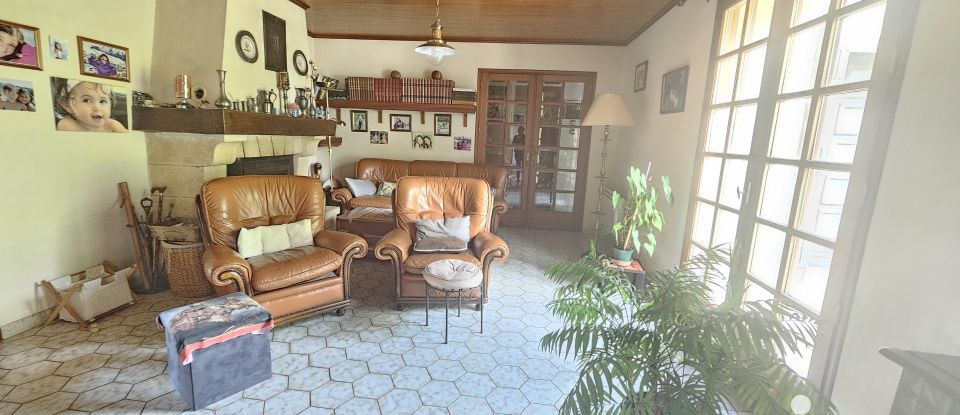 Country house 5 rooms of 146 m² in Nieulle-sur-Seudre (17600)