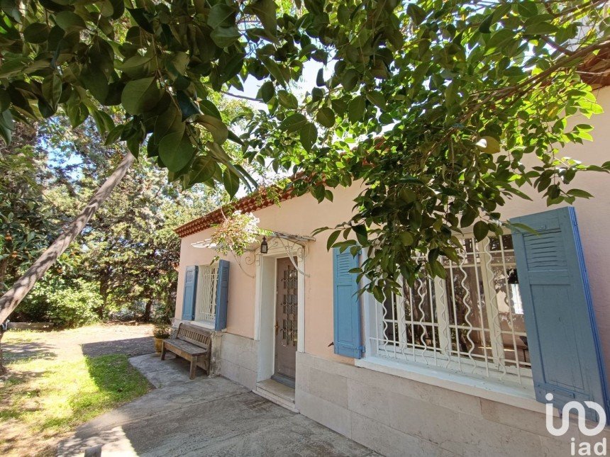 House 5 rooms of 114 m² in Arles (13200)