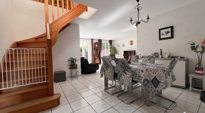 House 7 rooms of 139 m² in Ozoir-la-Ferrière (77330)