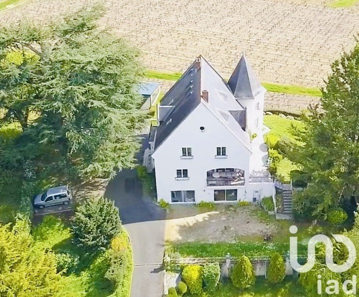 Mansion 11 rooms of 315 m² in Rochecorbon (37210)