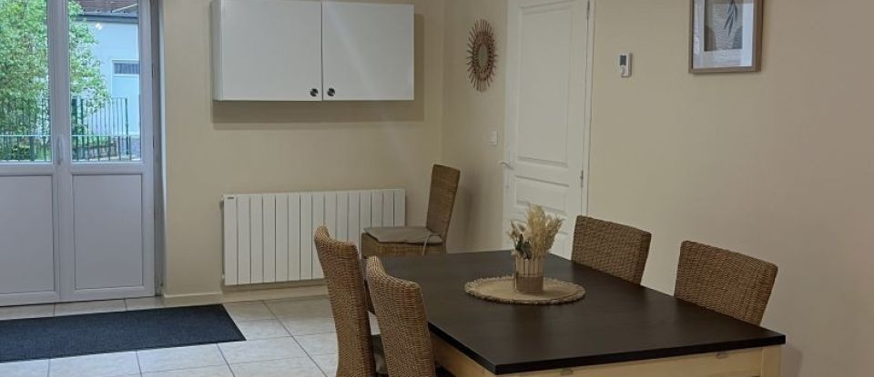 Appartement 4 pièces de 77 m² à Mont-Dore (63240)