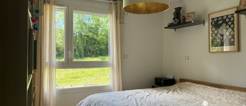 Appartement 4 pièces de 83 m² à - (74600)