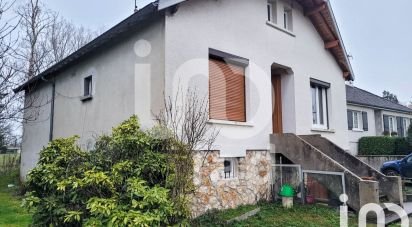 Maison 4 pièces de 87 m² à Villefranche-d'Allier (03430)