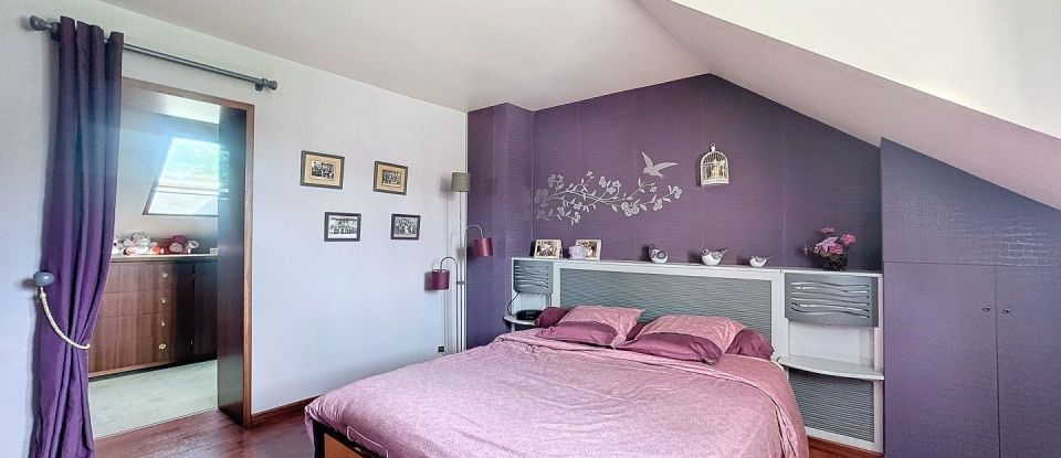 House 6 rooms of 155 m² in Vaux-sur-Seine (78740)