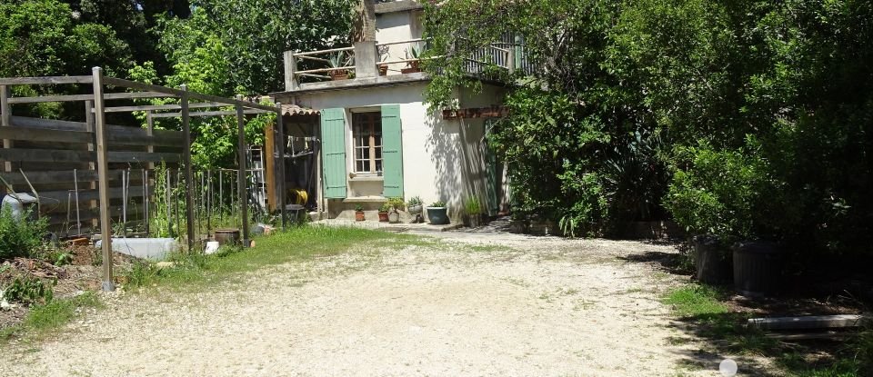 House 11 rooms of 268 m² in Villeneuve-lès-Avignon (30400)