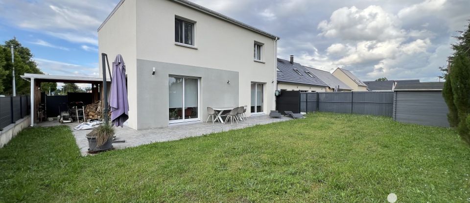 House 6 rooms of 138 m² in Guécélard (72230)