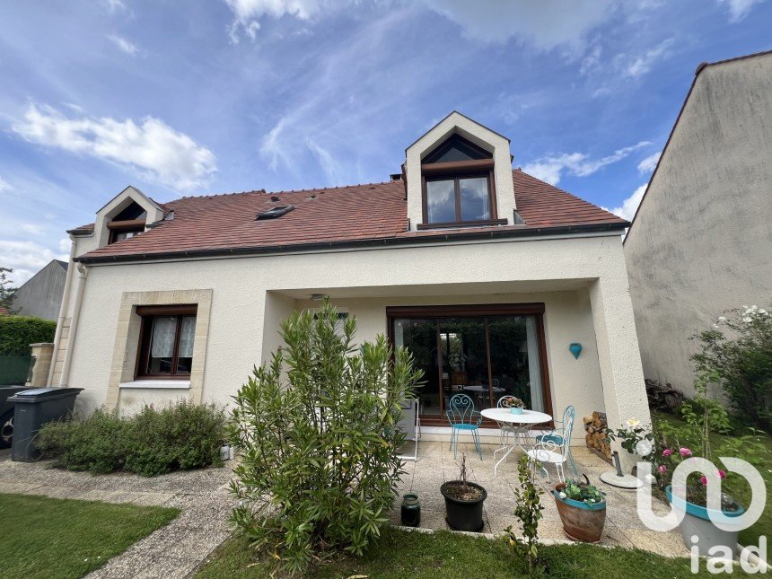 Traditional house 6 rooms of 140 m² in Saintry-sur-Seine (91250)