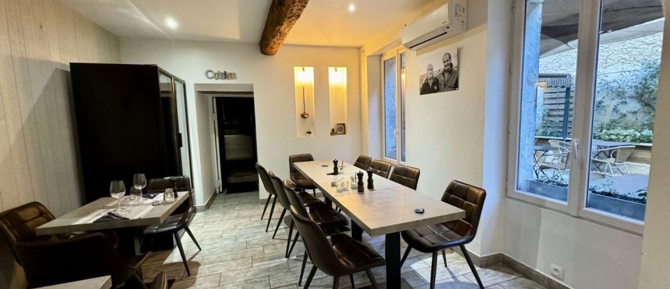 Restaurant of 121 m² in Avignon (84000)