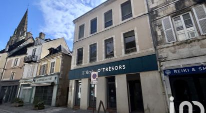 Building in Argenton-sur-Creuse (36200) of 266 m²