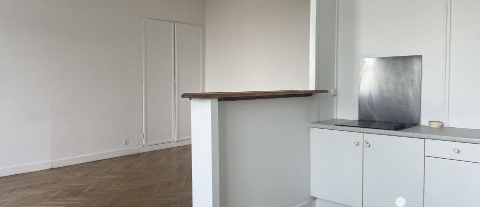 Apartment 3 rooms of 75 m² in Bordeaux (33000)