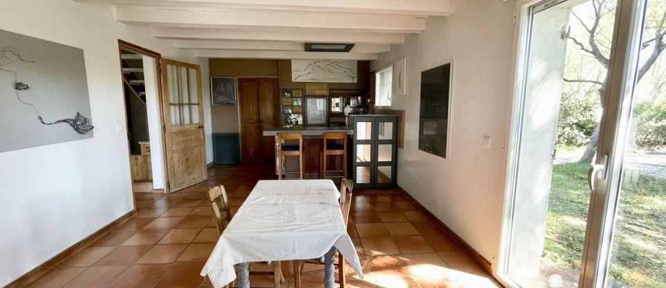 Farm 6 rooms of 207 m² in Cabannes (13440)