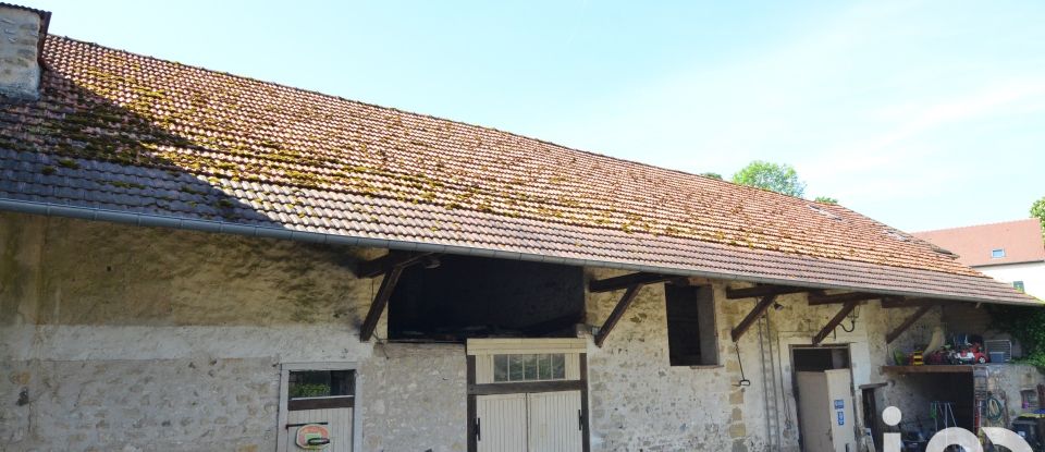 Maison de village 8 pièces de 240 m² à Condécourt (95450)