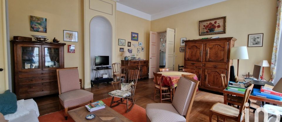 Mansion 10 rooms of 323 m² in Niort (79000)