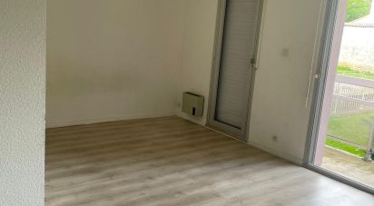 Studio 1 room of 36 m² in Niort (79000)