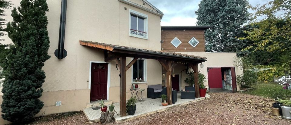 House 5 rooms of 135 m² in Riorges (42153)