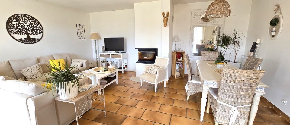 Traditional house 6 rooms of 174 m² in Gonfaron (83590)