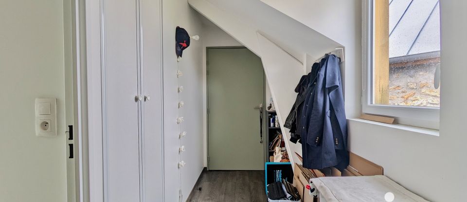 Apartment 2 rooms of 52 m² in Saint-Cyr-l'École (78210)