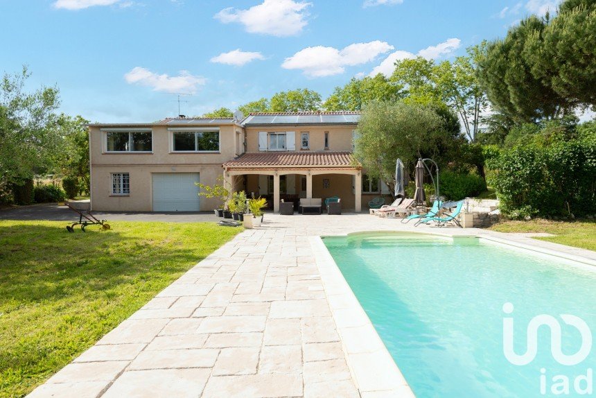 House 7 rooms of 236 m² in Gaillac (81600)