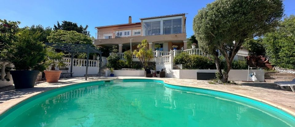House 6 rooms of 160 m² in Fréjus (83370)