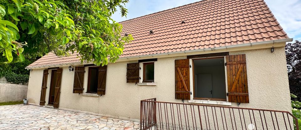 House 4 rooms of 90 m² in Le Malesherbois (45330)