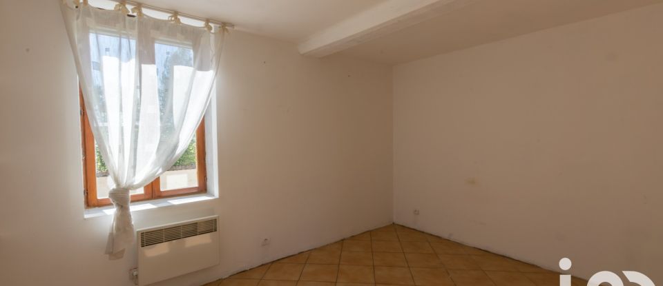 Longère 6 pièces de 176 m² à Saint-Martin-d'Abbat (45110)