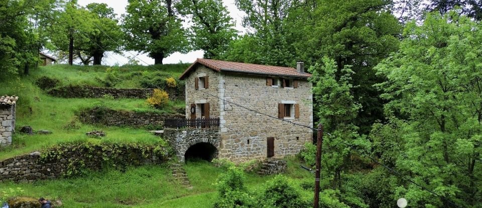 Country house 4 rooms of 86 m² in Saint-Martin-de-Valamas (07310)