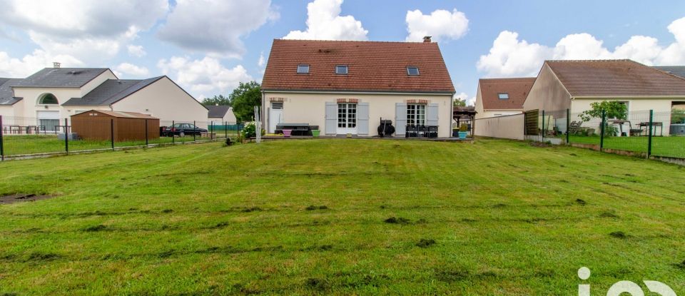 Maison traditionnelle 5 pièces de 151 m² à Traînou (45470)