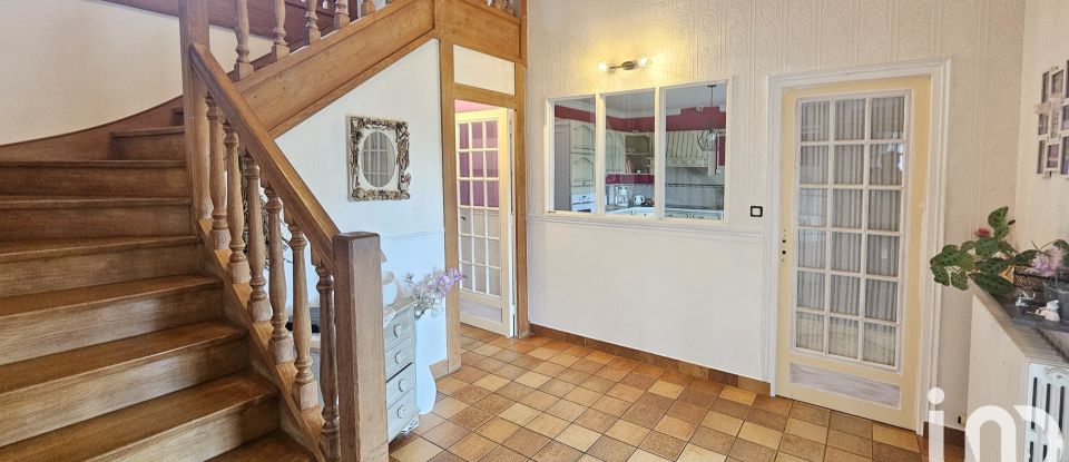 Traditional house 5 rooms of 224 m² in Plescop (56890)