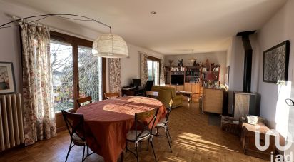Maison 5 pièces de 120 m² à Ambarès-et-Lagrave (33440)