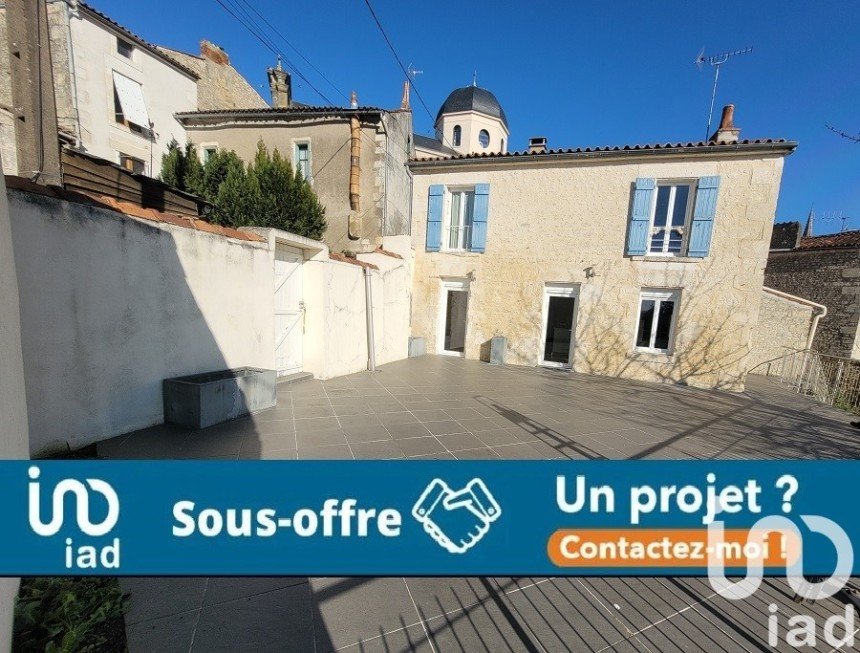 Town house 6 rooms of 145 m² in Fontenay-le-Comte (85200)