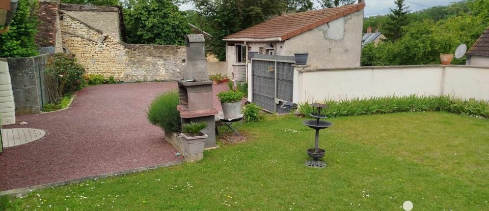 Maison de ville 5 pièces de 132 m² à Chârost (18290)