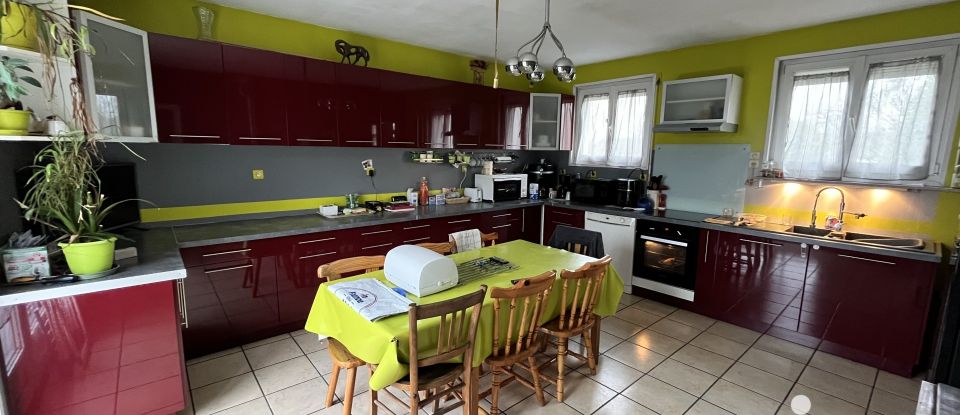 House 6 rooms of 125 m² in Lavau (10150)