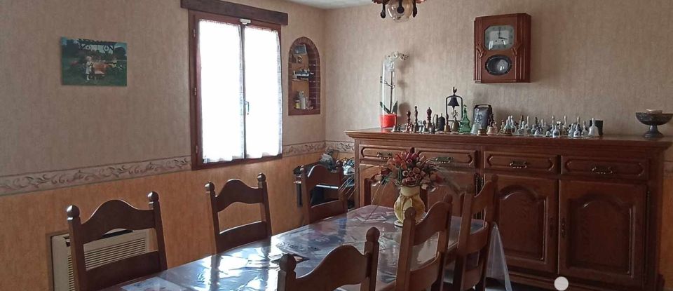 Traditional house 7 rooms of 121 m² in Champseru (28700)