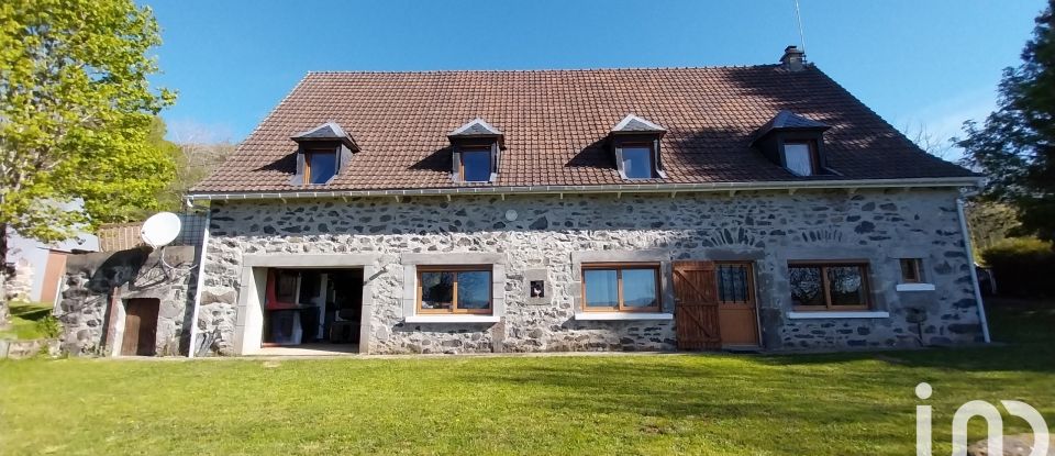 Traditional house 8 rooms of 165 m² in Picherande (63113)