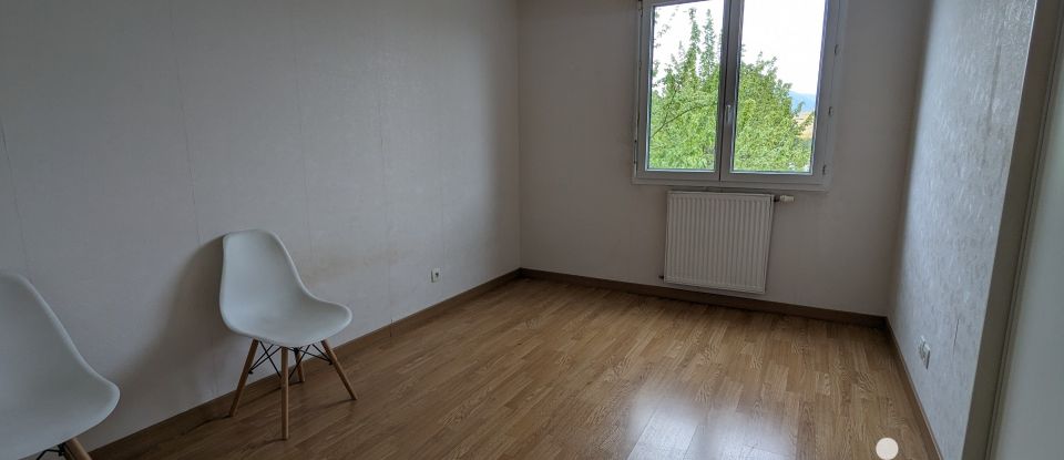 Appartement 3 pièces de 69 m² à Échirolles (38130)