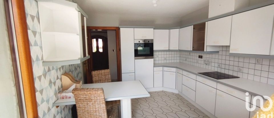 House 6 rooms of 115 m² in Œting (57600)