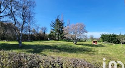 Terrain de 1 000 m² à Saint-Pierre-de-Varennes (71670)