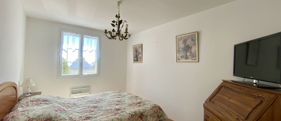 Traditional house 5 rooms of 75 m² in Saint-Jean-de-Monts (85160)