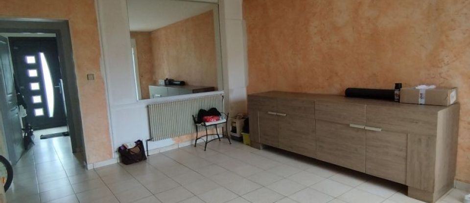 House 5 rooms of 104 m² in Marly (59770)