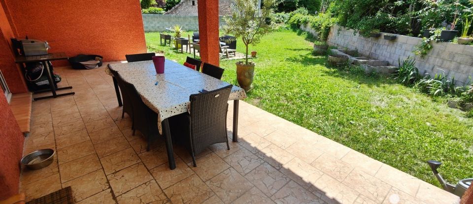 Traditional house 4 rooms of 98 m² in Bédarieux (34600)