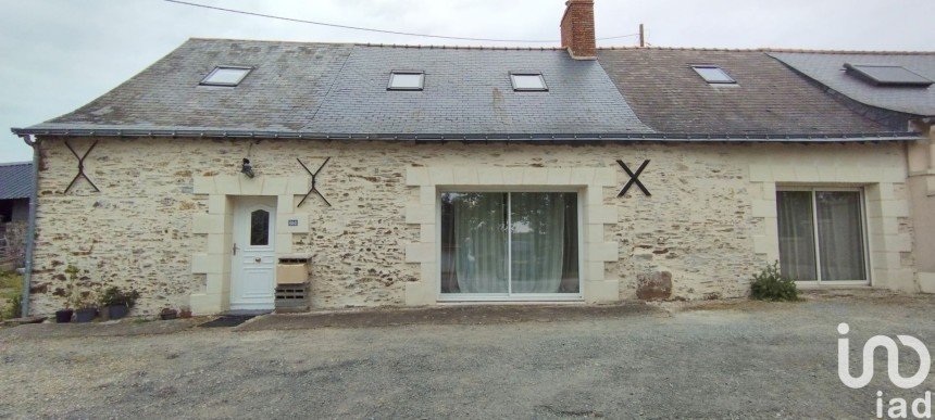 Maison 6 pièces de 140 m² à Saint-Augustin-des-Bois (49170)